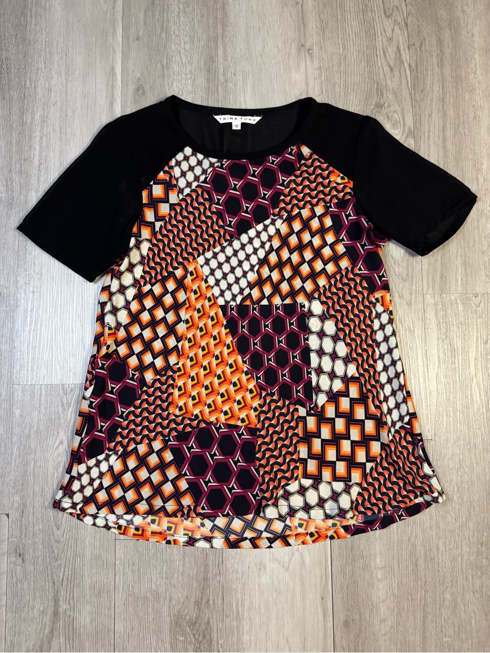 Trina Turk Short Sleeve Geometric pattern orange black red tunic blouse small